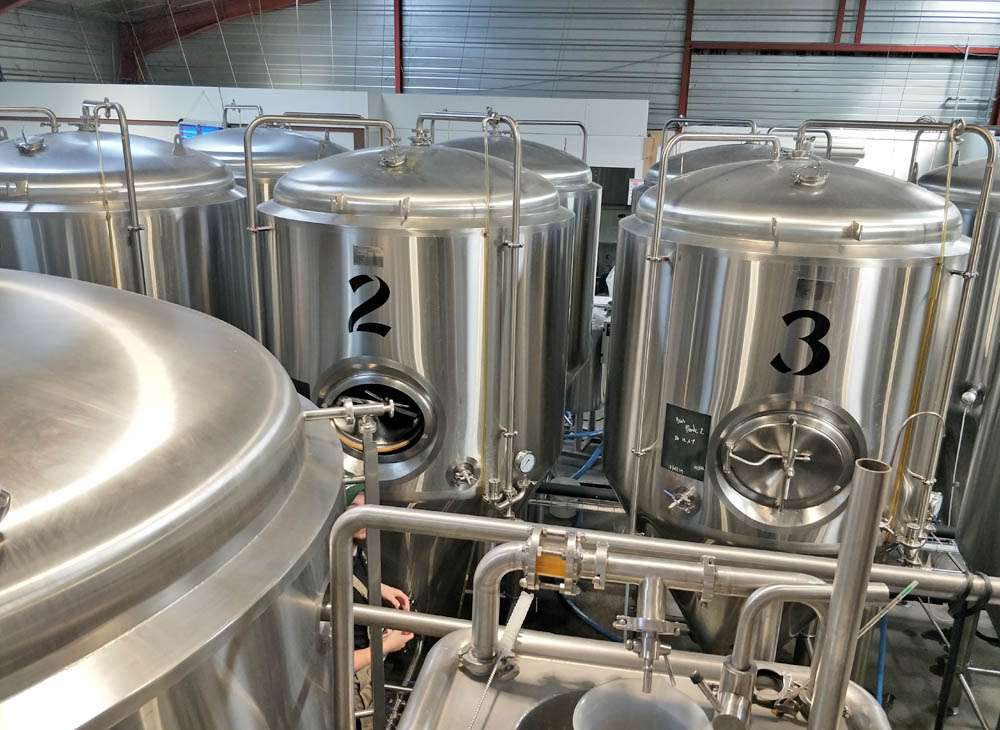 brewery equipment for sale,beer equipment,brewing system manufacturers,fermentation tanks,conical fermenters,bright beer tank,brewery system,fermentation tank,fermenters,brewery equipment cost,brewery equipment for sale